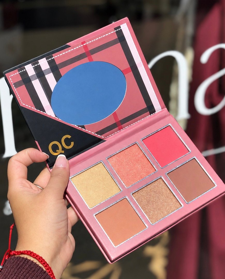Paleta de sombras QC.